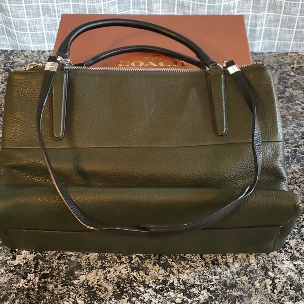 Purse - Picture 2 of 3